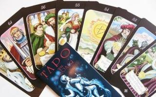 Tarot - a simple interpretation of cards in layouts